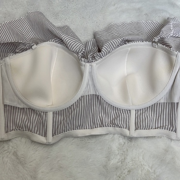 Victoria’s Secret crop top/ Bustier size 36DD built in bra, detachable straps - Picture 6 of 15